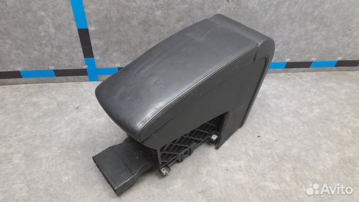 Подлокотник Volkswagen Passat B6 2.0 cbab AT (DSG)