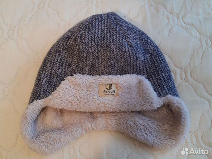 Шапка зимняя на мальчика 4-5 лет