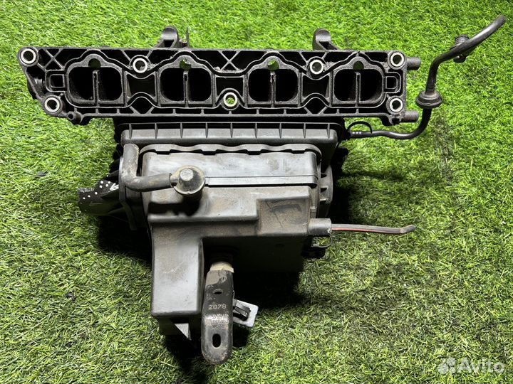 Коллектор впускной Opel Astra