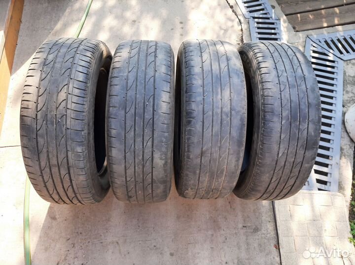 Bridgestone Dueler H/P Sport 215/60 R17