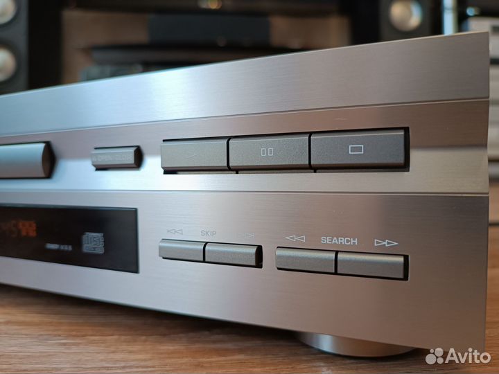 DVD/CD проигрыватель Yamaha DVD-S796