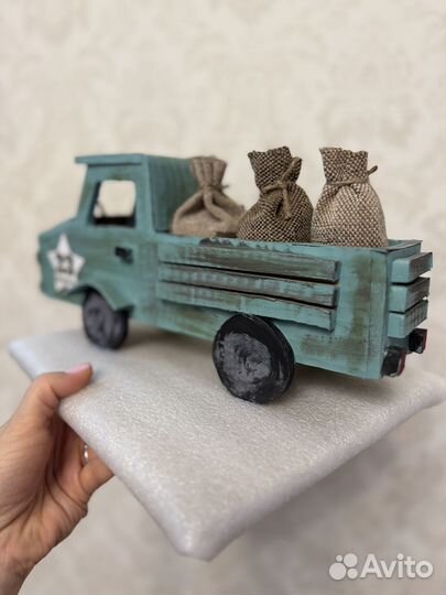 Поделка для школы на 23 февраля