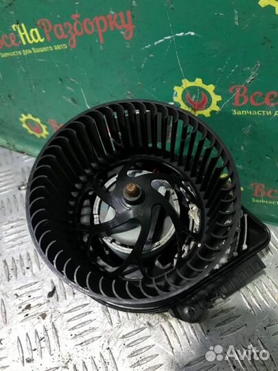 Моторчик печки Peugeot 406 седан RFV 2.0 Rfv 2.0