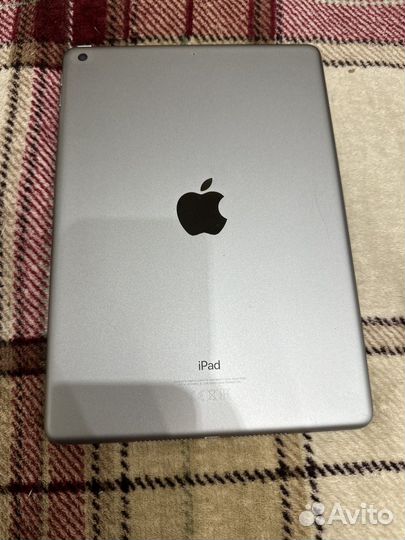 Apple iPad 2018 (6 поколение)