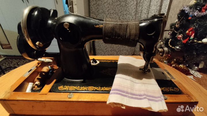 Швейная машина ручная СССР