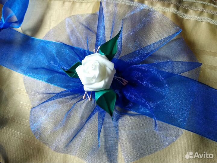 Ленты украшение на машины на свадьбу разные цвета