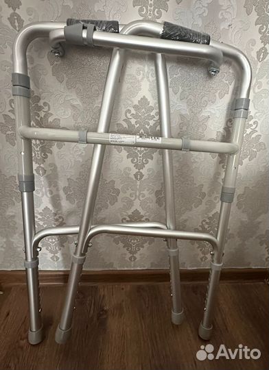 Кресло туалет Медицинский Barry