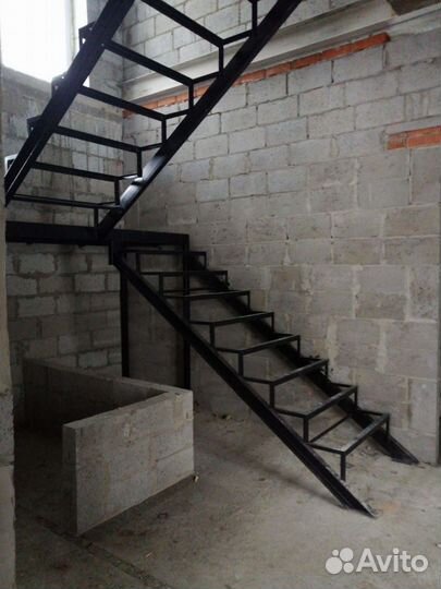 Лестница металлическая