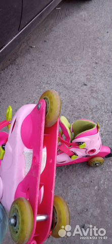 Раздвижные роликовые коньки треколесные