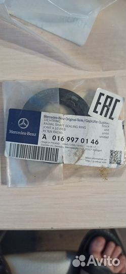 Сальник коленвала передний Mercedes