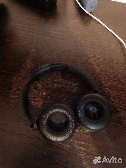 Беспроводные наушники jbl tune 560bt