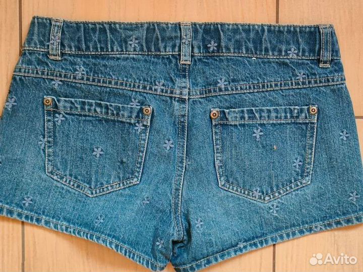 Продам шорты джинсовые Sisley