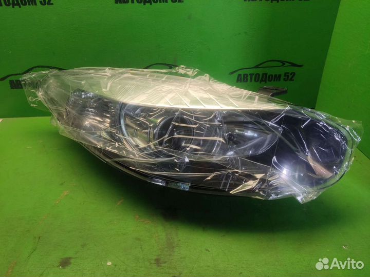 Фара правая Renault Fluence оригинал