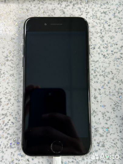 Телефон iPhone 7 128gb