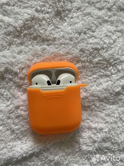 Чехлы на airpods