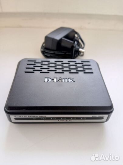 Коммутатор D link des-1005A на 5 портов