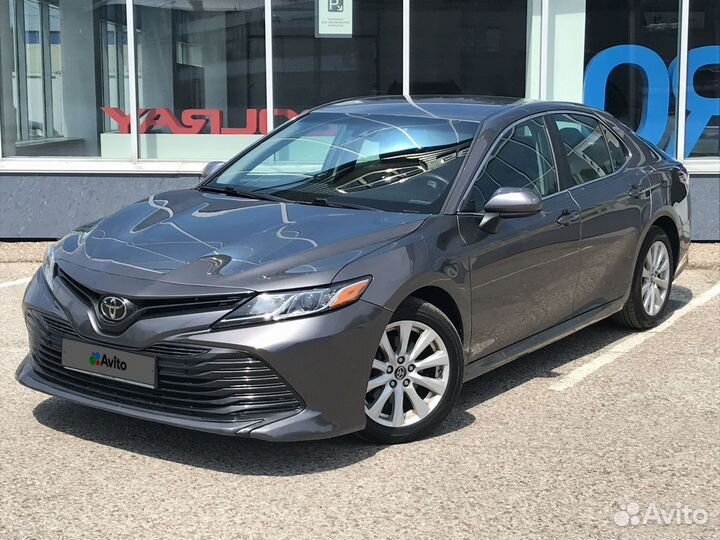 Toyota Camry, 2017