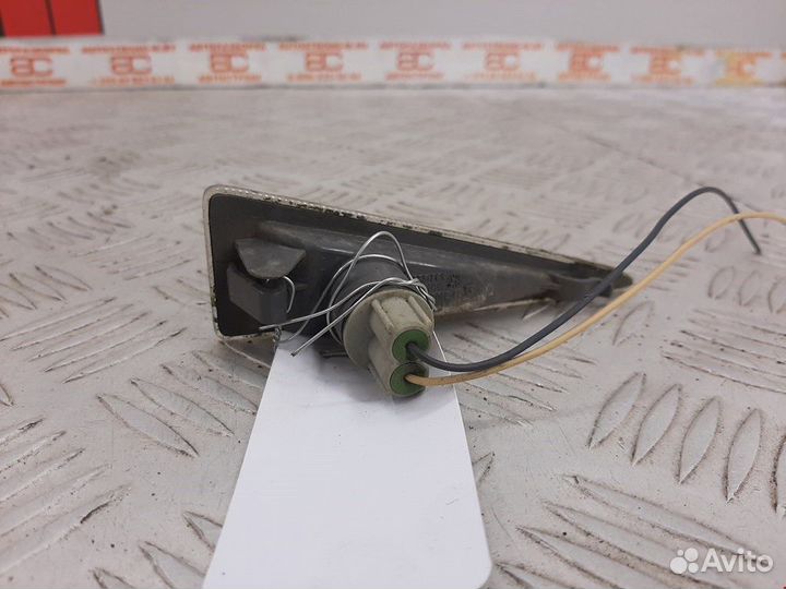 Повторитель передний правый Renault Megane 2 2005