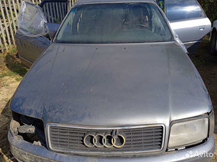 Капот Ауди 100 С4