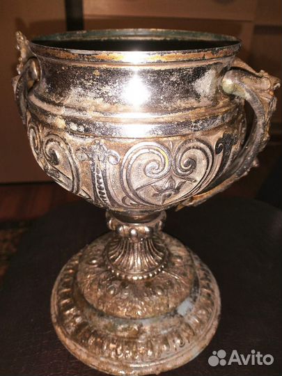 Старинная чаша