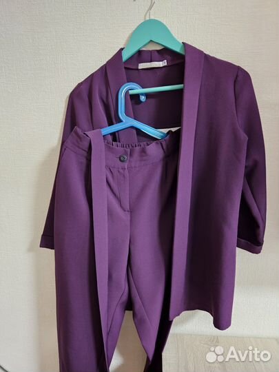 Костюм женский тройка р. 44