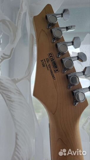 Электро гитара Cort x100
