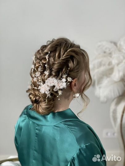 Стрижки Причёски локоны макияж центр