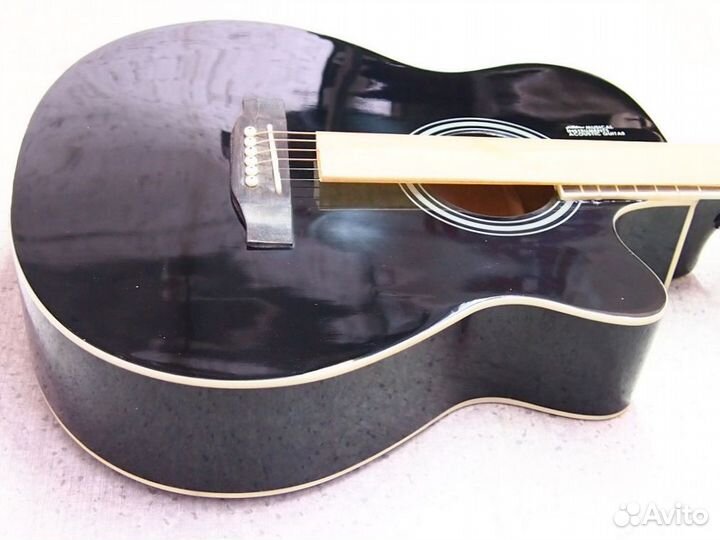 Гитара акустическая