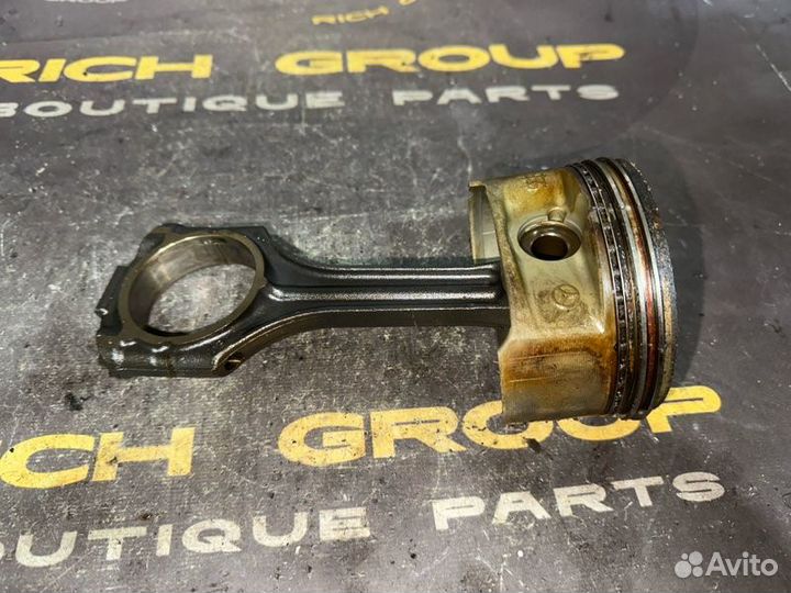 Поршень Mercedes-Benz S-Class W220 113.966