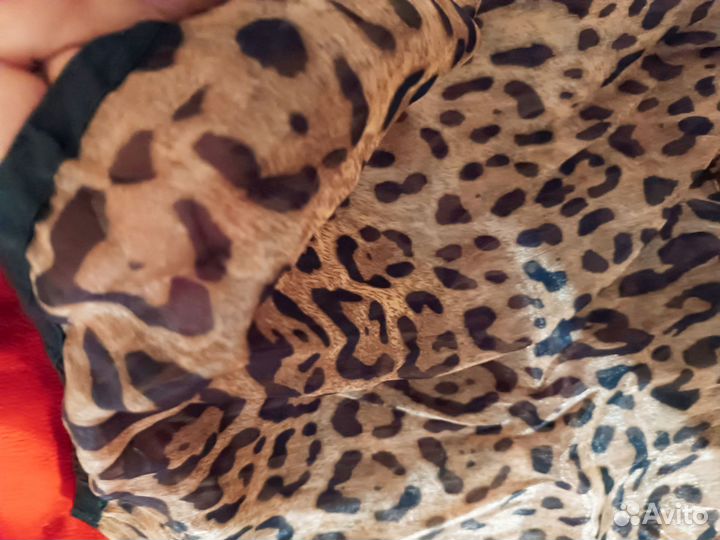 Шифон накидка, на одно плечо с одним рукавом