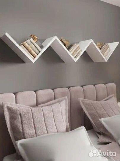 Полка настенная навесная в отл состоянии