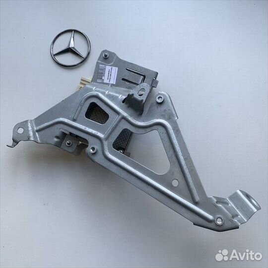 Кронштейн блока управления Мерседес