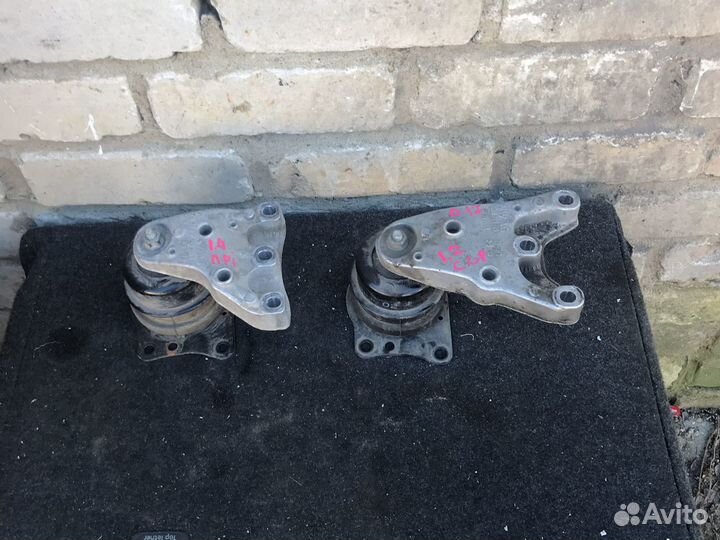 Гидроопора двигателя шкода фабия 2