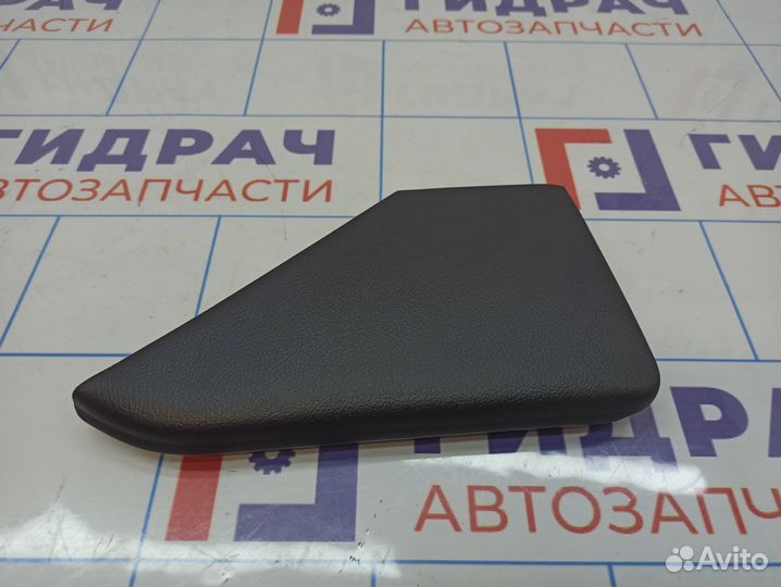 Накладка центральной консоли правая Toyota Land Cr