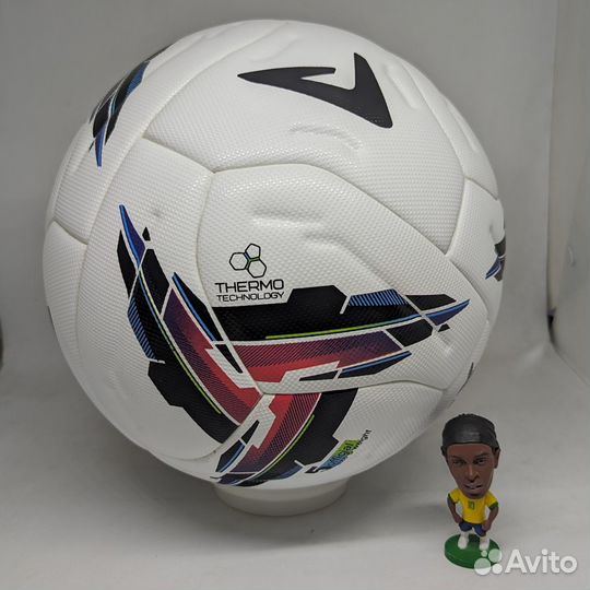 Футбольный мяч Demix Thermo FIFA Quality Pro