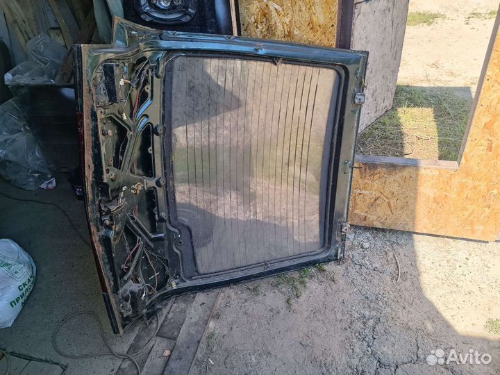 Задняя крышка (дверь) багажника ваз 2112