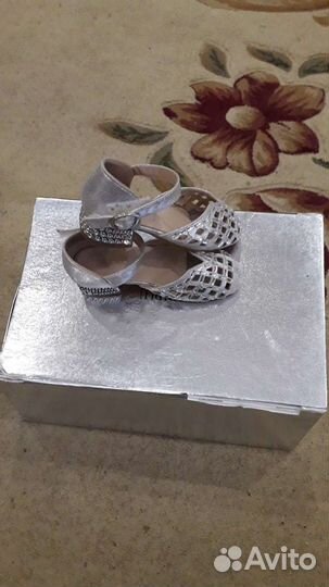 Туфельки на девочку