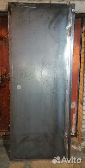 Дверь металлическая