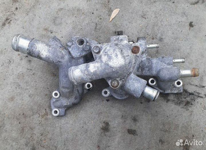 Корпус термостата Mitsubishi Outlander XL 3.0