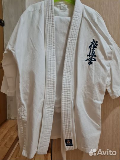 Кимоно kyokushinka и защита для рук ног