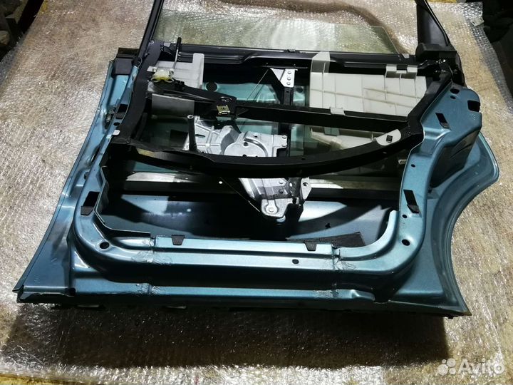 Задняя правая дверь audi a4 b5 универсал