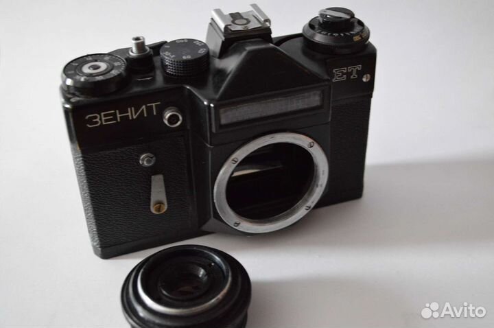 Плёночный фотоаппарат Зенит ET
