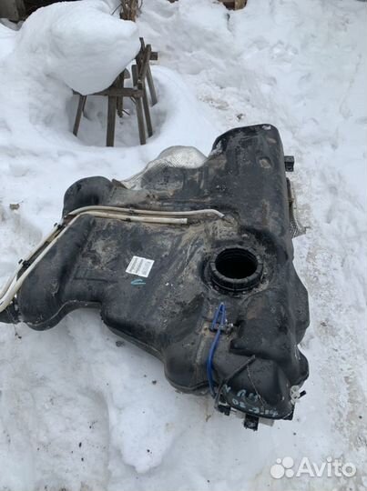 Топливный бак на поло седан