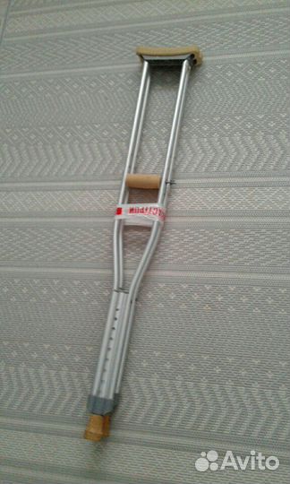 Костыли оем (можно напрокат)