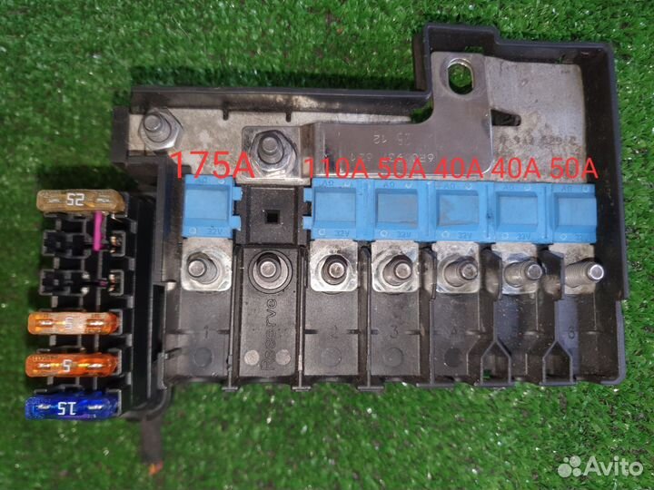 Блок предохранителей Audi A1