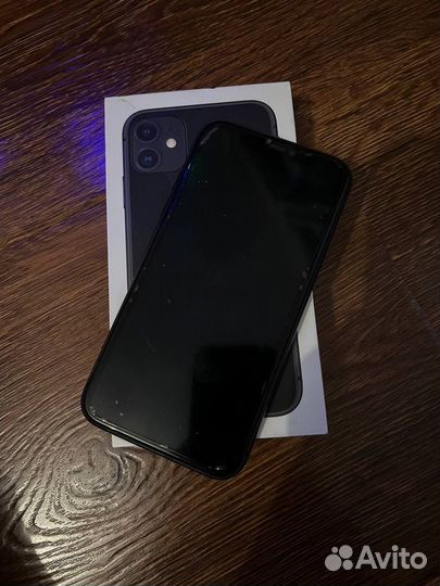 iPhone 11, 64 ГБ