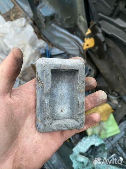 Поддомкратник е39