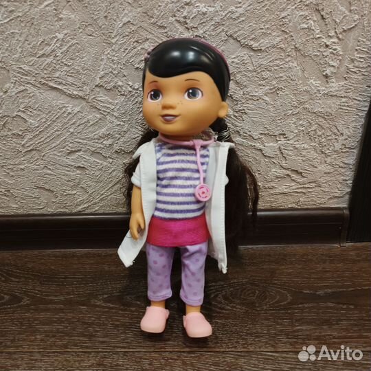 Кукла доктор плюшева