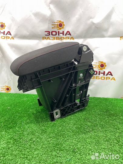 Подлокотник Volkswagen Golf Gti MK7 CHH 2014