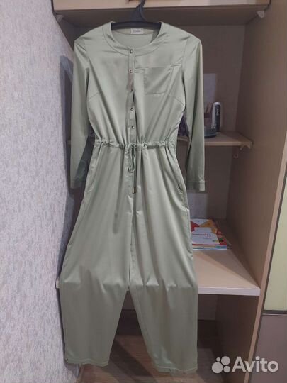 Комбинезон женский